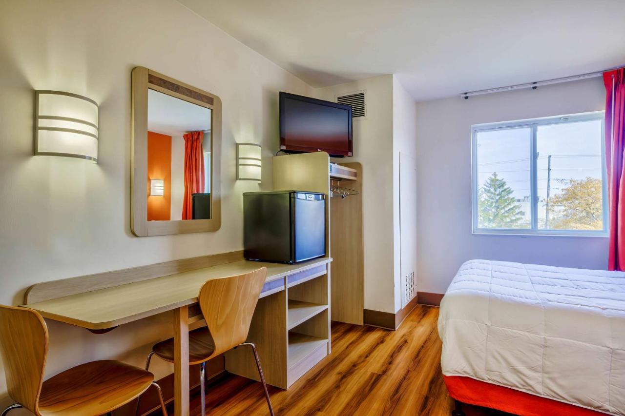 Motel 6-Burlington, On - Toronto West - Oakville Eksteriør billede
